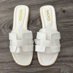 White H sandals